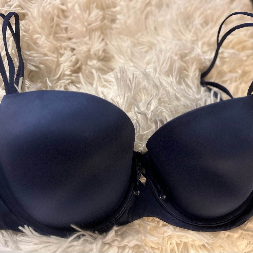Victoria Secrets 34DD
